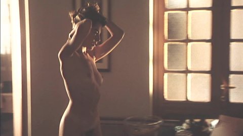 Claudia Gerini - Full Frontal in Il gioco (2001)