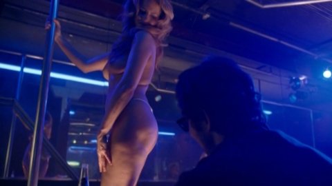 Juliet Reeves - Full Frontal in Treme s03e06 (2012)