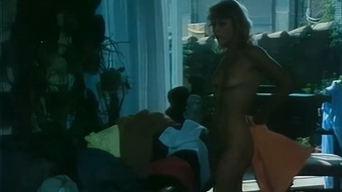 Ute Christensen - Full Frontal in Le Tiroir secret (1986)